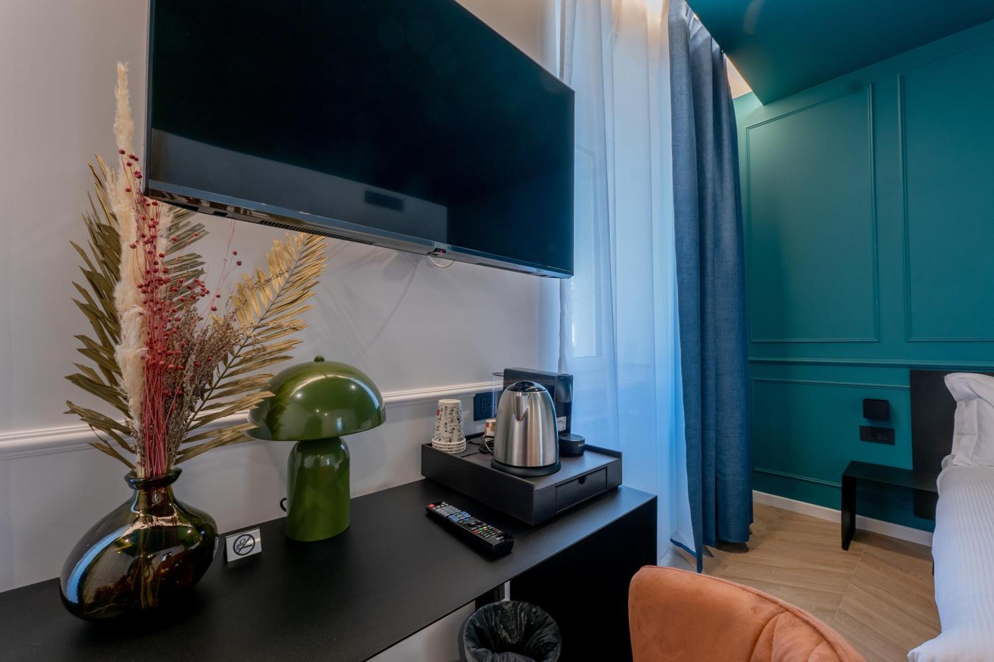 Maria Cristina Boutique Rooms Трієст Екстер'єр фото
