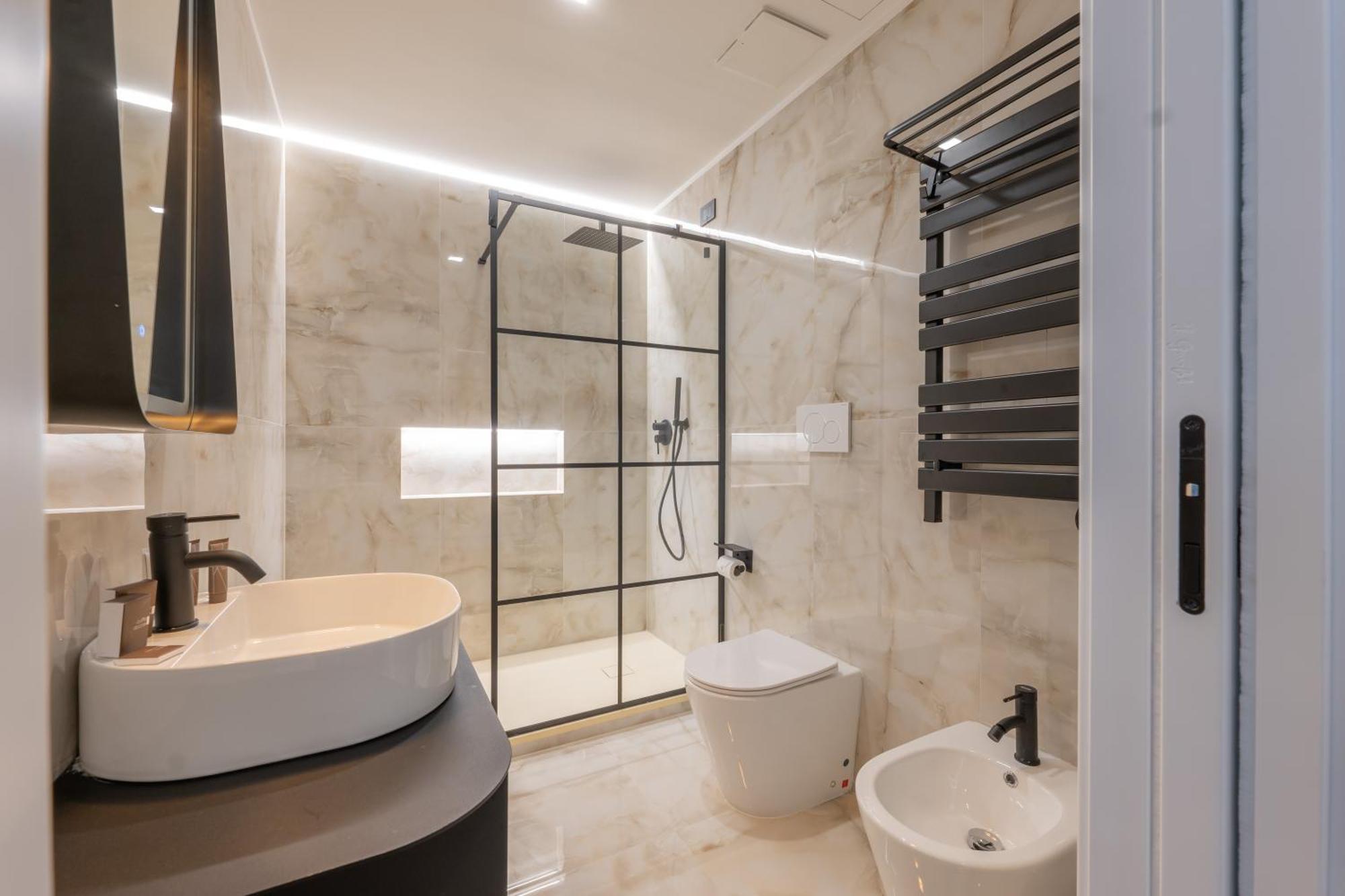 Maria Cristina Boutique Rooms Трієст Екстер'єр фото